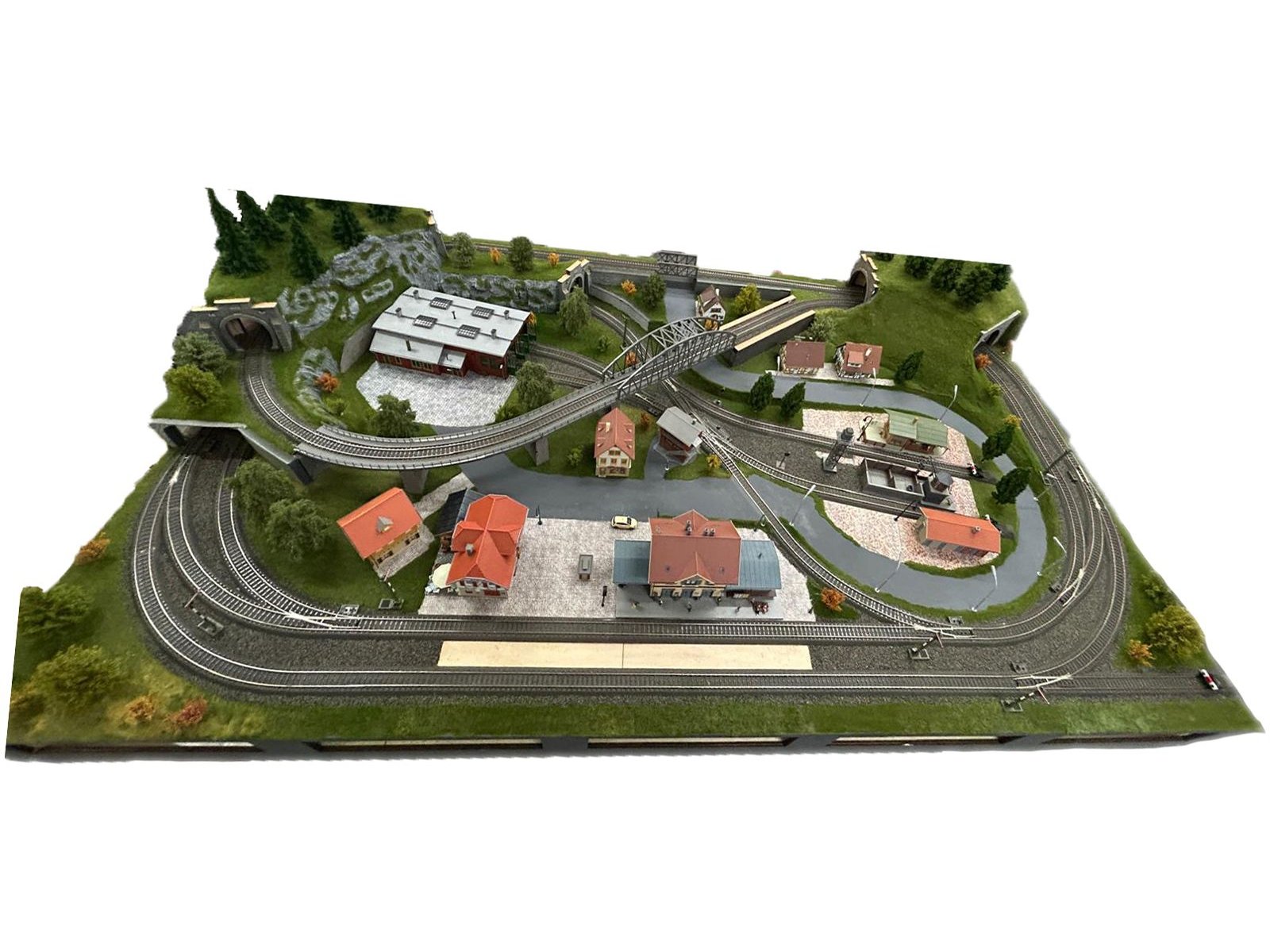 Grünberg mit Gleisen, Brücken, Signalen, Digitalisiert mit LoDi- Komponenten B-Ware  Nur Abholung